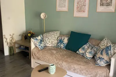 Image de Appartement cosy a 400 m de la plage parfait pour une famille avec 2 enfants
