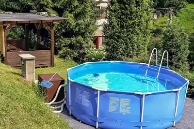 Image de Appartement dans une maison de vacances avec piscine, Wifi, Tv, patio, animaux admis, parking