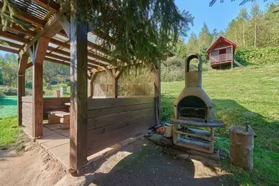 Image de Appartement dans une maison de vacances avec Wifi, piscine, Tv, patio, animaux admis, parking