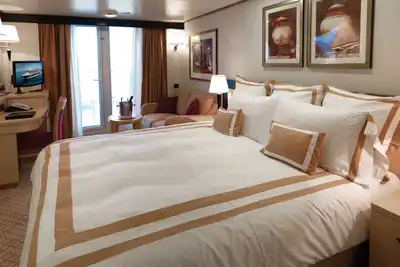 Croisière sur le Queen Victoria : De Barcelone à Rome: Héralion, Istambul, Mykonos..