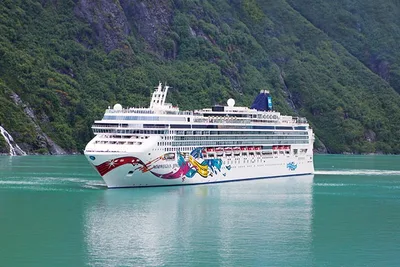 Croisière sur le Norwegian Jewel : De Miami à Barcelone :  Açores et Espagne 