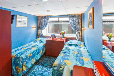 Croisière sur le MS Victor Hugo (ou similaire) : De Berlin à Amsterdam : depuis la capitale allemande vers la Hollande et ses canaux | transferts + extension inclus (BMA) 