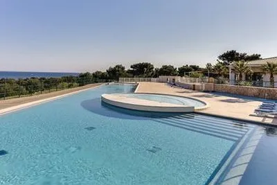 Camping Grand Bleu L'Arquet Côte Bleue