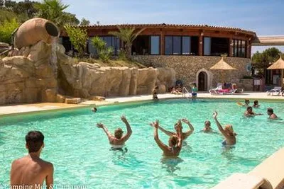 Camping Mer Et Camargue