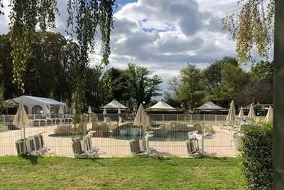 Camping Les Granges (Luynes à 9 km)