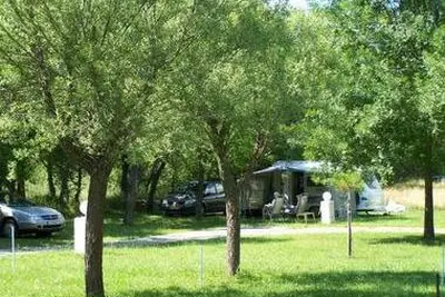 Camping Le Jas Du Moine (Salignac à 5 km)