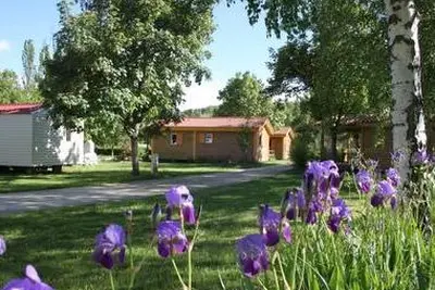 Camping Le Pont D'allagnon (Lempdes-sur-Allagnon à 14 km)