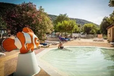 Camping Aloha Camping Club (Reynès à 8 km)