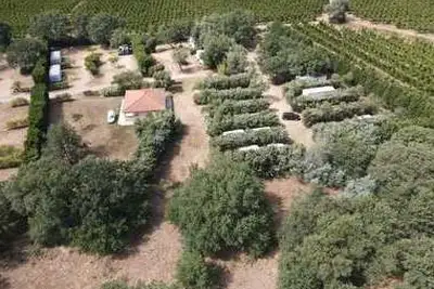Camping La Mignane, Aire Naturelle (Montescot à 4 km)