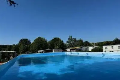 Camping Les Carrieres (Boisjean à 7 km)