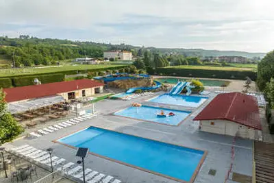 Camping Homair Le Chateau De Galaure (Châteauneuf-de-Galaure à 2 km)