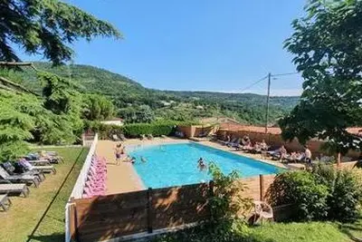 Camping Les Lavandes (Darbres à 10 km)