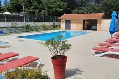 Camping La Belle Etoile (Saint-Bonnet-le-Château à 13 km)