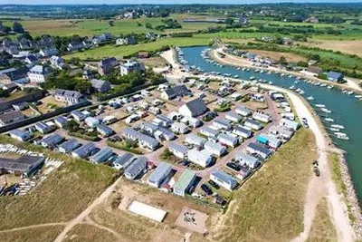 Camping La Sinope (Quinéville à 9 km)