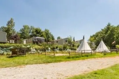 Camping Des Cerisiers Guillac