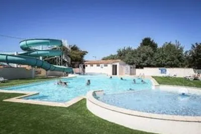 Camping Le Pavillon (Les Achards à 6 km)