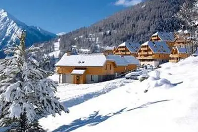 Résidence Les Chalets de Praroustan