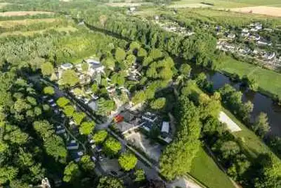 Camping Parc Les Nobis à Montreuil Bellay