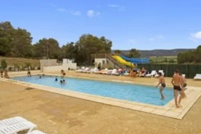 Camping Le Pinada Fabrezan