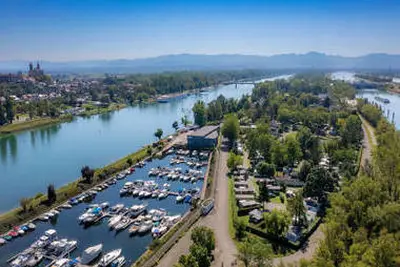 Camping Tohapi L'Île du Rhin à Biesheim