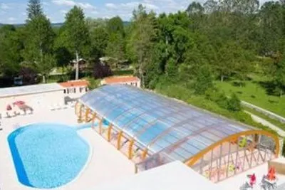 Camping Les Pêcheurs à Pont de Poitte