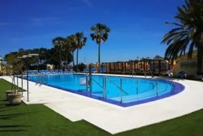 Camping Los Escullos 