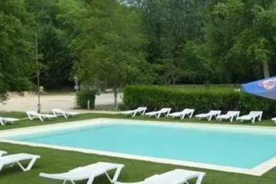 Camping Le Roc de Lavandre Saint Felix De Reilhac