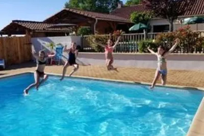 Camping Au P'tit Bonheur Peyrillac et Millac