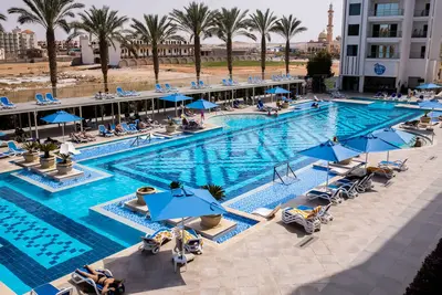 Club Jumbo Bellagio Beach Resort & Spa