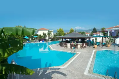 Hôtel Akamanthea Holiday Village