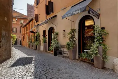 Hôtel Trevi 3*