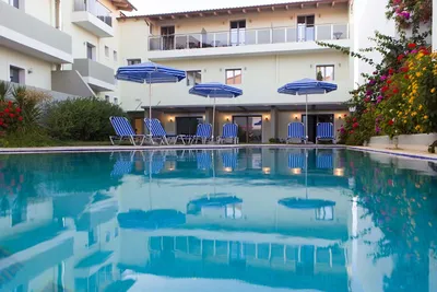 Hôtel Panormo Beach 3*
