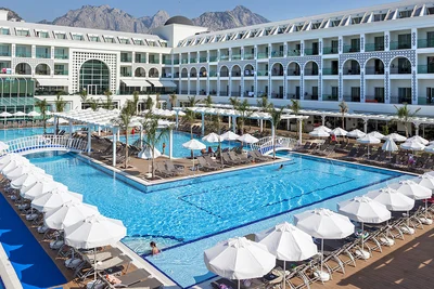 Hôtel Karmir Resort & Spa 5*