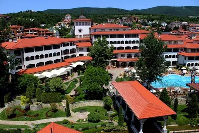 Royal Palace Helena Park Hôtel 5*