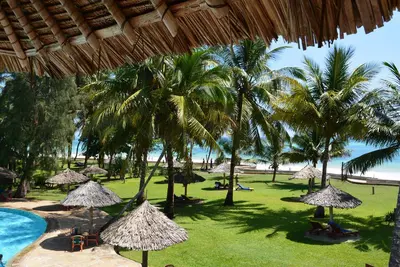 Neptune Palm Beach Boutique Resort & Spa 4* + Safari 2 Nuits