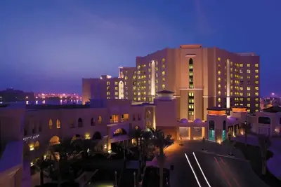 Traders Hôtel Qaryat Al Beri 4*