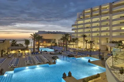 Hôtel DB San Antonio & Spa 4*