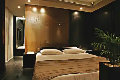Straf Hôtel & Bar 4*