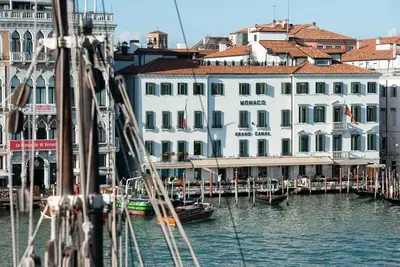 Hôtel Monaco & Grand Canal 4*