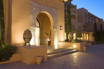 Hôtel Alhambra Thalasso 5*