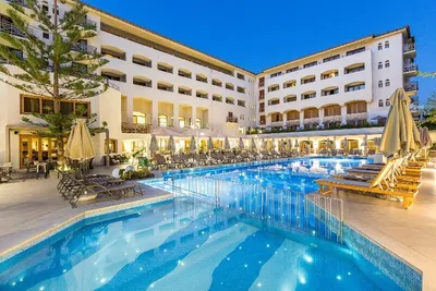 Hôtel Theartemis Palace 4*