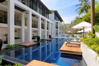 Hotel Outrigger Surin Beach Resort 4*