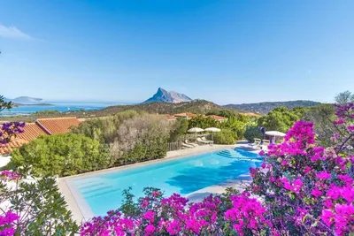 Residence Hotel Lu Nibareddu 3*