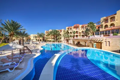 Hôtel Marina Plaza 4*