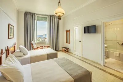 Combiné Kappa City Sevilla Habana 4* by Melia & Hôtel Los Cactus 4* - Adults Only