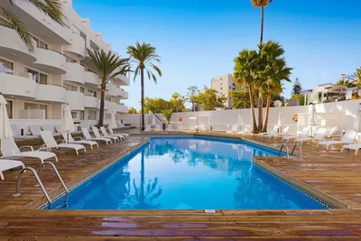Palmanova Beach Apartments by TRH 4*