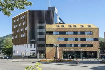Quality Hôtel Saga 3*