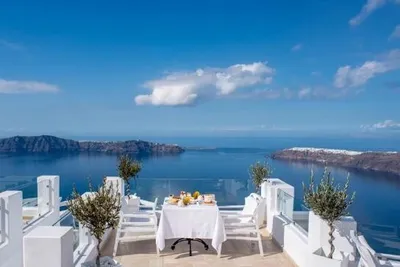 Hôtel Above Blue Suites 5*