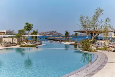 Hôtel W Costa Navarino 5*