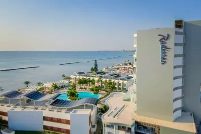 Radisson Beach Hôtel 5*